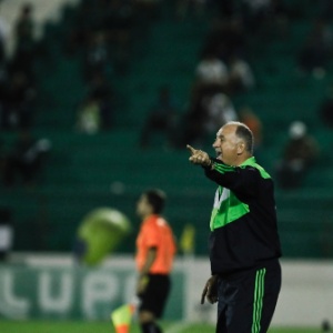 O Palmeiras ainda segue no mercado em busca de reforçar o elenco para atender pedido de Felipão - Leandro Moraes/UOL
