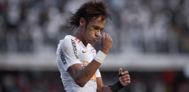 Neymar comemora gol do Santos contra o Mogi-Mirim - Ricardo Nogueira/Folhapress