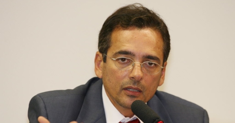 O deputado Protógenes Queiroz (SP) é ex-delegado da Polícia Federal e está em seu primeiro mandato. Ele é integrante da CPI