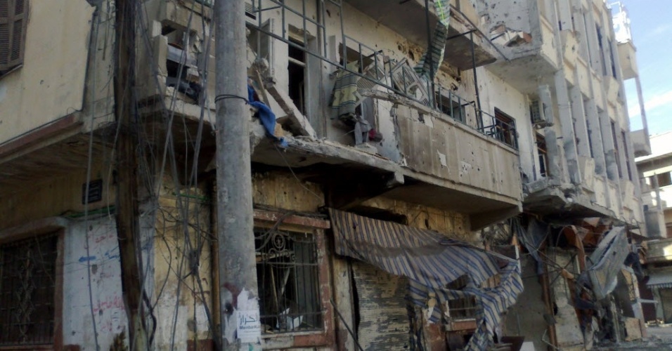Construção em Bayyada, nos arredores Homs, na Síria, é danificada pela onda de violência que atinge o país desde 2011