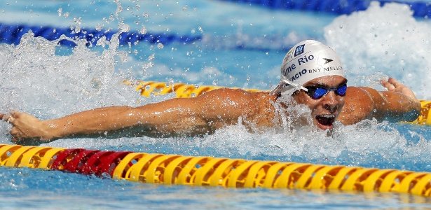 Kaio Márcio, no nado borboleta, foi o único brasileiro a ganhar prova em Barcelona