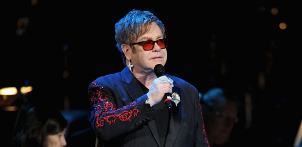 O cantor Elton John em jantar beneficente contra o desmatamento, em Nova York - Getty Images