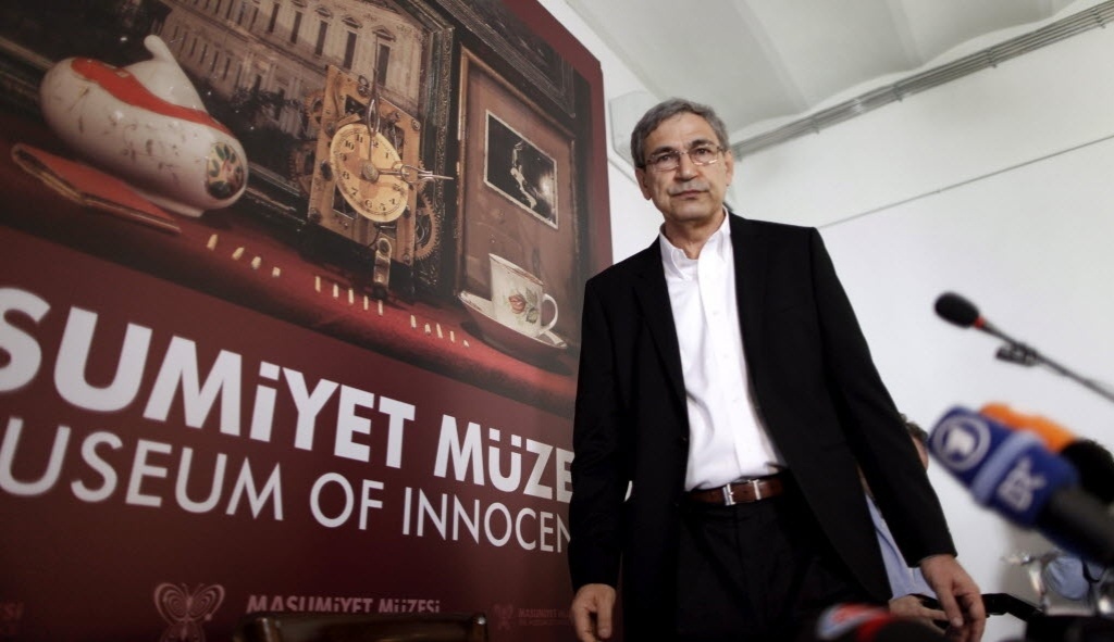 Orhan Pamuk inaugura Museu da Inocência, em Intambul (27/04/12) - EFE