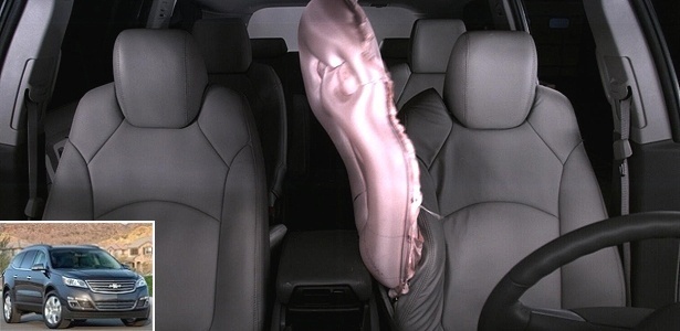 Airbag central, que oferece dupla proteção e estreia no Chevrolet Traverse e outros SUVs da GM  - Divulgação
