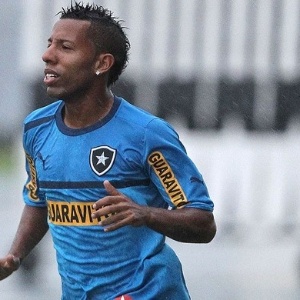 Vitor Júnior treinou entre os titulares do Bota e pode substituir Andrezinho contra o São Paulo - Satiro Sodré/AGIF