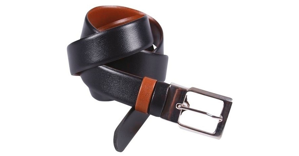Cinto masculino em material sintético, em modelo social com fivela quadrada reversível; R$ 12,90, na Renner (Tel.: 11 2165-2800) Preço pesquisado em abril de 2012 e sujeito a alteração  - Divulgação