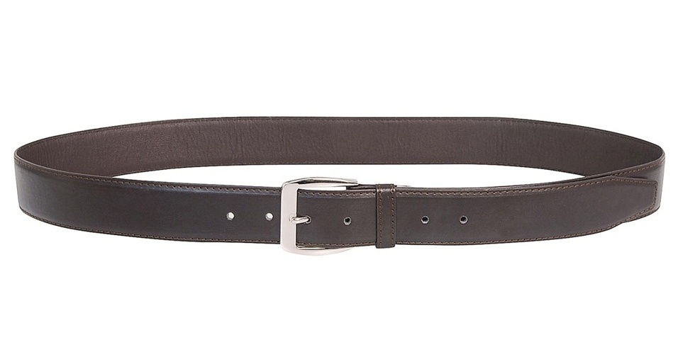 Cinto social em material sintético; R$ 17,90, na Renner (Tel.: 11 2165-2800) Preço pesquisado em abril de 2012 e sujeito a alteração - Divulgação