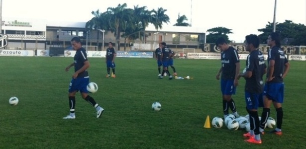 Jogadores do Grêmio participaram de exercícios de finalizações no CT do Ceará  - Vitor Rodriguez/Grêmio FBPA