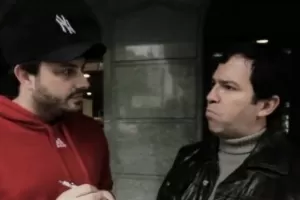 Danilo Gentili pede sugestão de tema para usar em piadas na Virada Cultural (2/5/12) - Reprodução