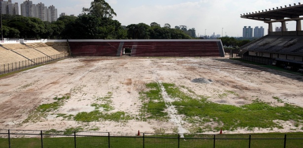 A Justiça autorizou a prefeitura a recuperar o terreno na frente do Parque São Jorge - Leonardo Soares/UOL