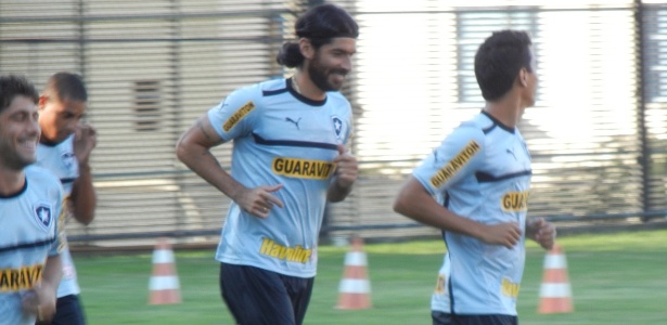 Loco Abreu e Fellype Gabriel treinaram em separado, mas devem jogar no domingo - Bernardo Gentile/UOL Esporte