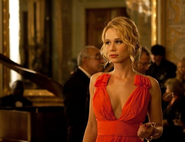 Mariana Ximenes em foto de "Os Penetras". Dirigido por Andrucha Waddington, o longa estreia em 12 de outubro - Divulgação