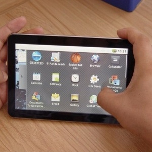 Exceção feita à tela, no geral o Mid Tablet 7 vai bem no que se propõe a fazer - Divulgação 