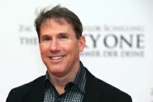 O escritor Nicholas Sparks na pré-estreia do filme "Um Homem de Sorte" em Berlim (25/4/12) - Joerg Carstensen/EFE