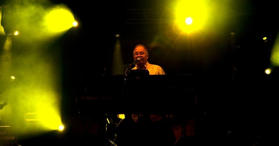 O cantor Guilherme Arantes se apresenta na Virada Cultural de São Paulo (5/5/2012) - Guilherme Zauith/UOL