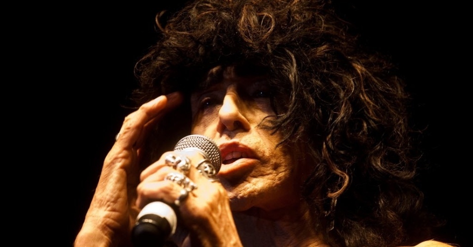 O cantor Sergei também abre a programação da Virada em apresentação com a banda Pandêmonio no palco Alameda Barão de Limeira (5/5/2012) - Danilo Verpa/Folhapress