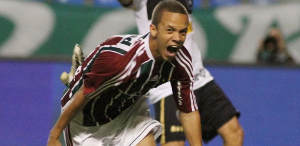 Marcos Júnior comemora um dos gols marcados pelo time profissional do Fluminense - Fernando Maia/ UOL