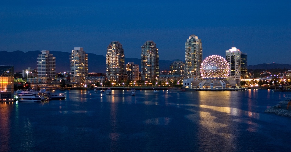 Vista do centro financeiro de Vancouver, a oeste do Canadá