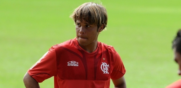 Douglas Baggio participou do treino pelos profissionais do Flamengo pela primeira vez - Alexandre Vidal/ Fla Imagem