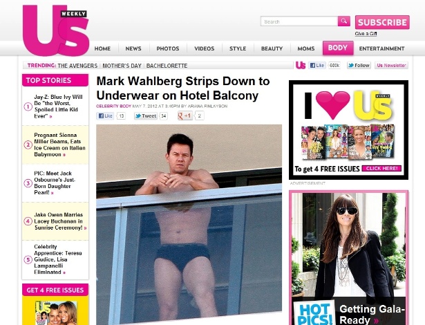 Em foto publicada no site da revista "Us Weekly", o ator Mark Wahlberg aparece de cueca na sacada de um hotel em Miami (6/5/12)