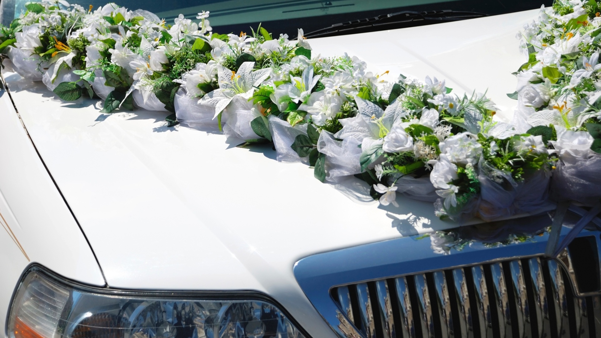 Imagem usada em matéria sobre como enfeitar o carro dos noivos - Thinkstock