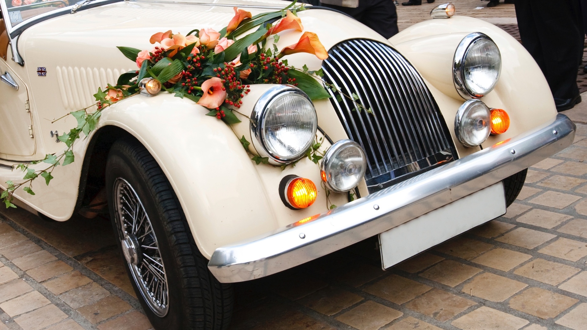 Imagem usada em matéria sobre como enfeitar o carro dos noivos - Thinkstock