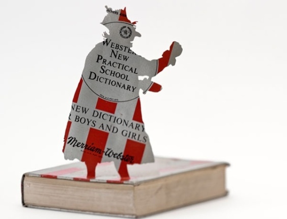 O fotógrafo Thomas Allen usa efeito para conseguir fazer figuras de livros "saltarem" das páginas - Thomas Allen