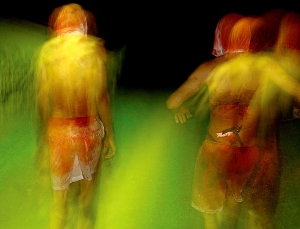 Fotografia da série Penitente, de Guy Veloso, que integra a mostra Olhar que vem da terra - Guy Veloso