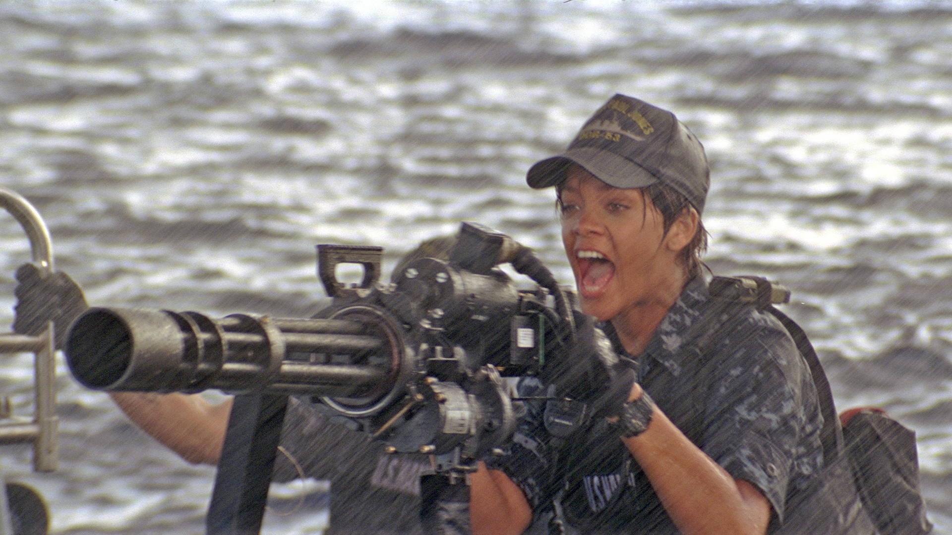A cantora Rihanna em cena do filme "Battleship - A Batalha dos Mares" - Divulgação