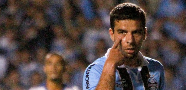 André Lima é um dos cotados para permanecer no ataque do Grêmio contra o Bahia - Guilherme Testa/Agência Freelancer