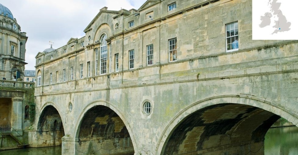 No quinto dia, ela passará por Bath. A cidade é célebre por seus banhos termais romanos e é um Patrimônio Mundial da Unesco. Bath oferece bela arquitetura e foi palco de dois romances de Jane Austen, onde a autora viveu, de 1801 a 1806