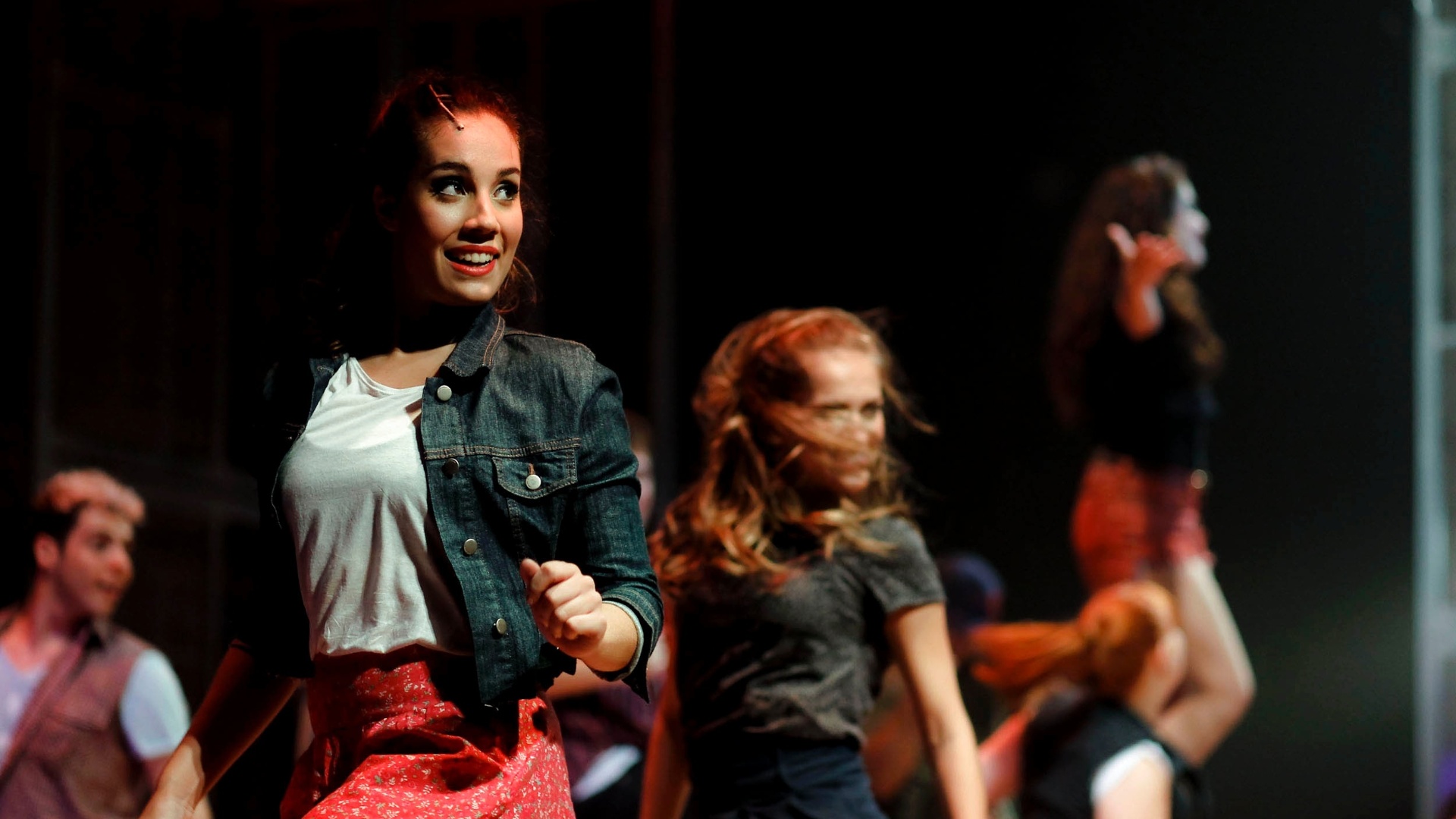 O espetáculo "Fame" conta a história de um grupo de jovens artistas que buscam o estrelato. O espetáculo estreia em 12 de maio (sexta) e tem Paloma Bernardi, Corina Sabbas e Mari Moon no elenco - Leandro Moraes/UOL