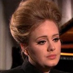 Adele fala sobre sua relação com a fama em entrevista à NBC americana - Reprodução/NBC