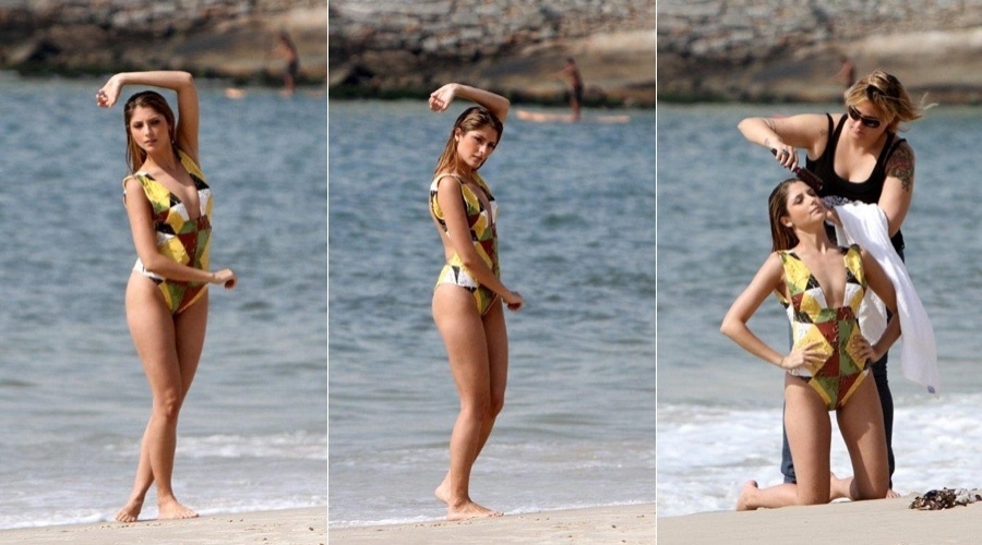 De maiô, Tammy Di Calafiori faz ensaio fotográfico na praia de Copacabana, zona sul do Rio (11/5/12)
