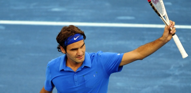 Roger Federer não teve dificuldades na semifinal contra o sérvio Janko Tipsarevic - AFP PHOTO/JAVIER SORIANO