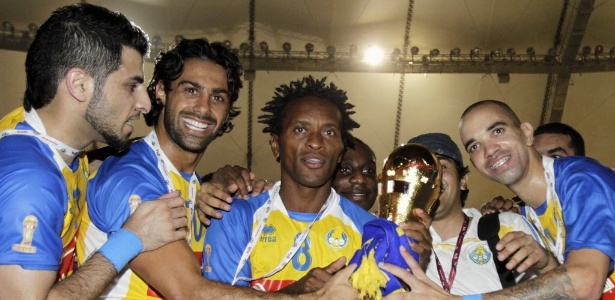 Tardelli agradece Zé Roberto por adaptação ao Al-Gharafa, campeão da Copa do Emir - REUTERS/Fadi Al-Assaad
