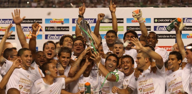 Fluminense comemoram Campeonato Carioca de 2012; dobradinha é incomum - Júlio César Guimarães/UOL