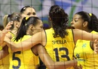 Torcida empurra, Brasil faz seu melhor jogo e garante vaga do vôlei em Londres - Celio Messias/VIPCOMM
