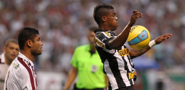 Maicosuel assinou rescisão de contrato e não é mais jogador do Botafogo - Júlio César Guimarães/UOL