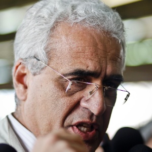 16.mai.2012 - Secretário estadual de Transportes, Jurandir Fernandes - Leandro Moraes/UOL