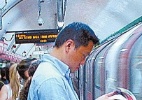 Metrô que leva ao Parque Olímpico de Londres para após alerta de incêndio - Pedro Carrilho/Folhapress