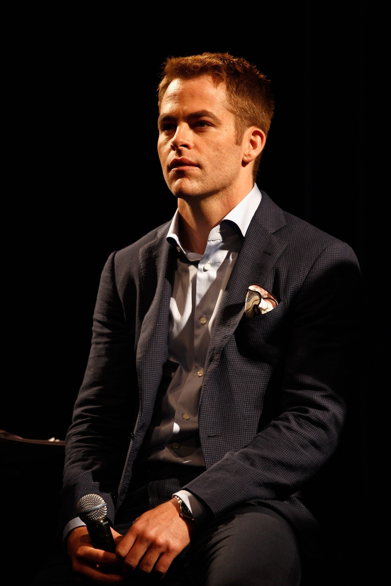 O ator Chis Pine fala durante coletiva de imprensa do filme de animação "Rise of the Guardians", em Cannes (16/5/12) - Getty Images