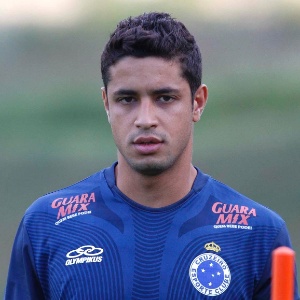  Leo, do Cruzeiro, lamenta a grave contusão do zagueiro Alex Silva, que o afastará dos gramados - Washington Alves/Vipcomm