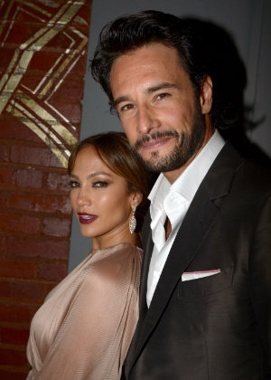 Jennifer Lopez e Rodrigo Santoro em pré-estreia do  filme "O Que Esperar Quando Você Está Esperando", em Hollywood (14/5/12) - Getty Images