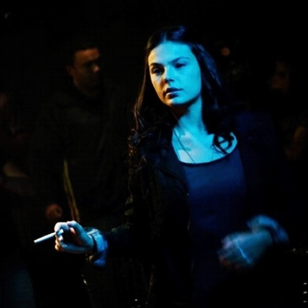 A atriz Isis Valverde interpreta Maria Lúcia no filme "Faroeste Caboclo", inspirado na música de mesmo nome da banda Legião Urbana - Reprodução/Twitter