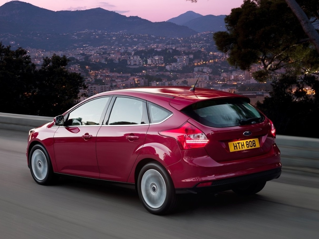 Terceira geração da família Focus foi lançada mundialmente em outubro de 2010, no Salão de Paris - Divulgação