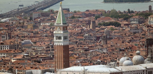 Vista aérea mostra a a Praça São Marcos e o lago de Veneza, na Itália  - Stefano Rellandini/Reuters