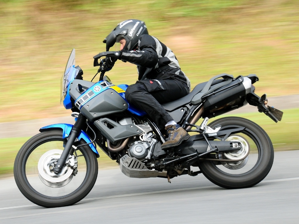 Yamaha XT 660Z Ténéré usa o mesmo motor de um cilindro e 48 cv da XT 660R - Doni Castilho/Infomoto