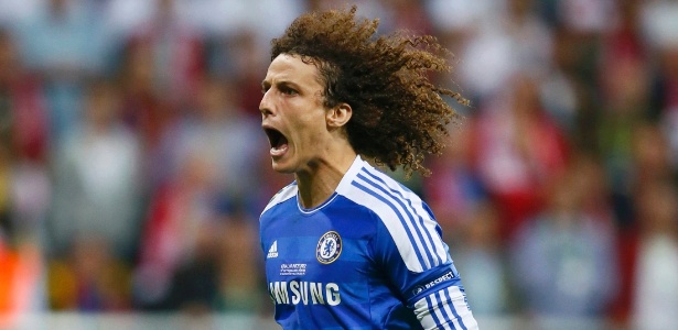 David Luiz comemora gol do Chelsea nas cobranças de pênalti contra o Bayern - Michael Dalder/Reuters