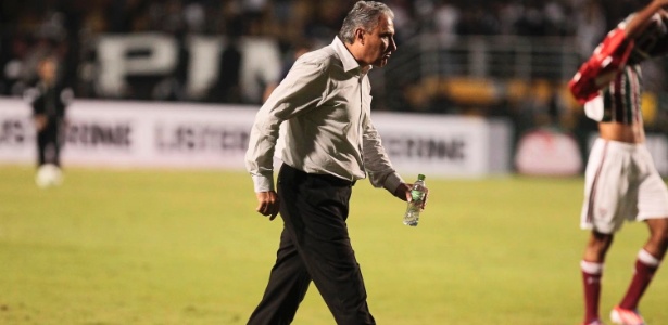 O técnico do Corinthians, Tite, repetiu a escalação do empate sem gols contra o Vasco - Fernando Donasci/UOL